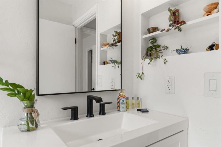 a9ce1f01 8a74 49 z6fmd